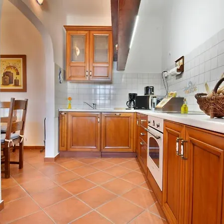 Simic By Guide Villa *