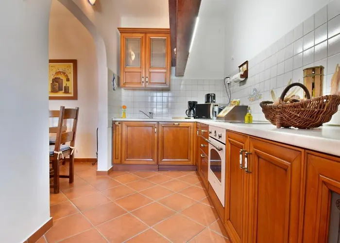 Simic By Guide Villa *